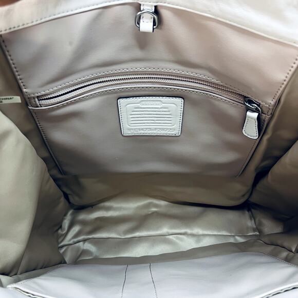 Coach Shoulder Bag Purse Reptile Tote Charlie Embossed Python Leather F28723 - Picture 8 of 16